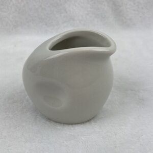 VTG Vitreo Anfora Petite Personal Creamer Mexico 2.5”